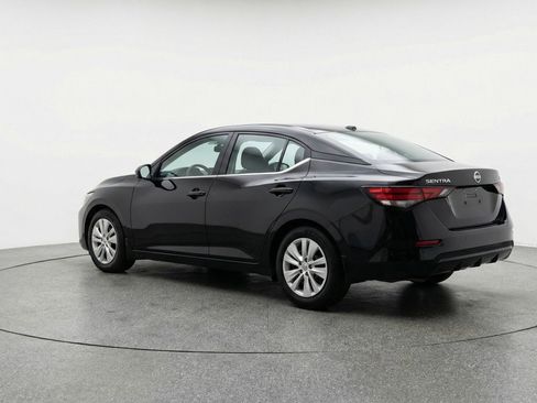 Used 2025 Nissan Sentra S image 6