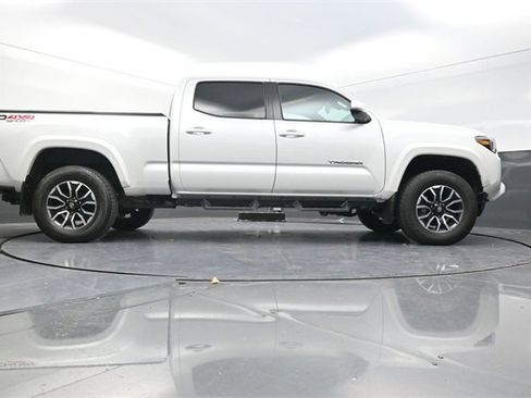 Used 2023 Toyota Tacoma TRD Sport image 34