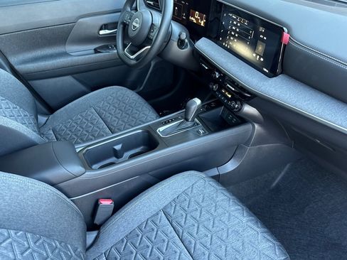 New 2026 Nissan Kicks SV image 18