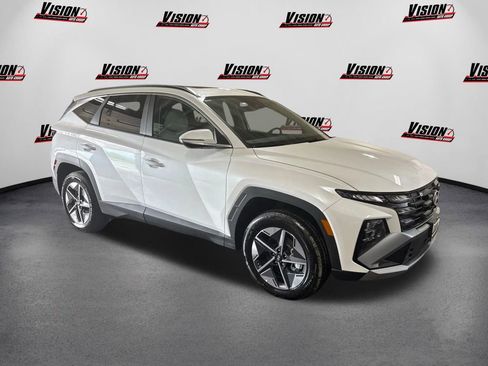 New 2025 Hyundai Tucson SEL image 3