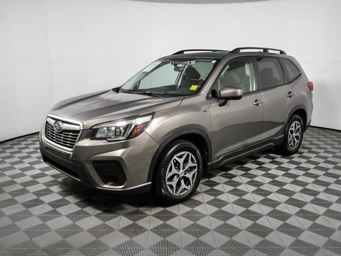 Used 2019 Subaru Forester Premium w/ All-Weather Package AWD/4WD image 25
