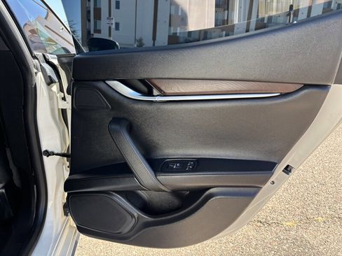 Used 2018 Maserati Ghibli S Q4 image 32