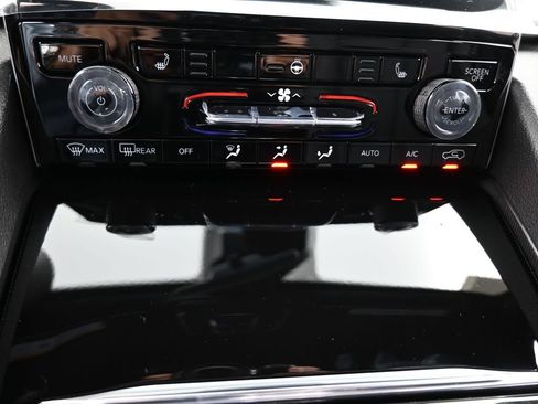 New 2025 Jeep Grand Cherokee L Limited w/ Black Appearance Package image 19