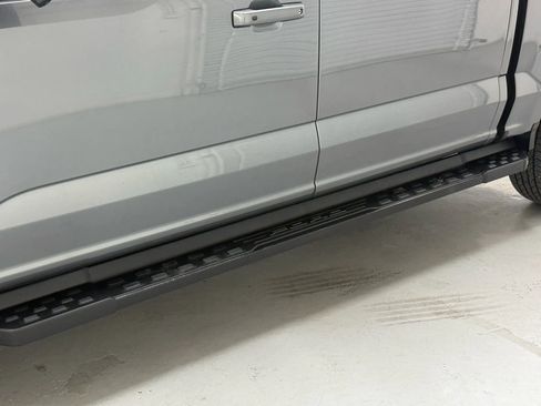 Used 2023 Ford F150 Lightning Lariat image 29