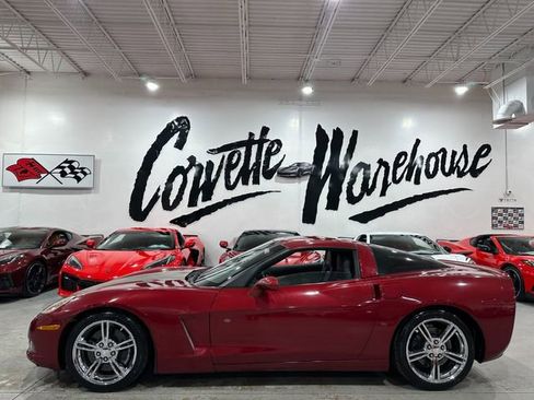 Used 2008 Chevrolet Corvette Coupe w/ Preferred Equipment Group image 2
