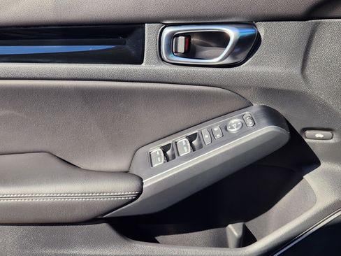 Used 2023 Honda Civic Touring image 24