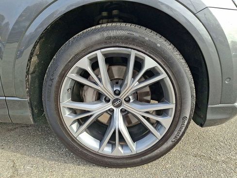 Used 2021 Audi Q8 Premium Plus image 8