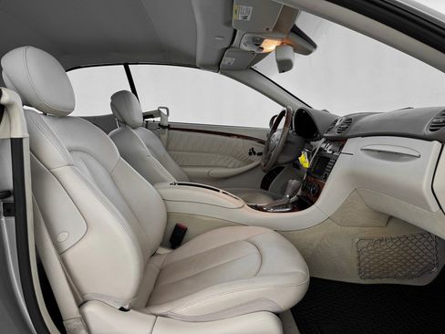 Used 2007 Mercedes-Benz CLK 550 Cabriolet image 26