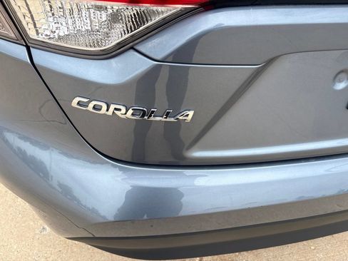 Used 2025 Toyota Corolla LE FWD image 22