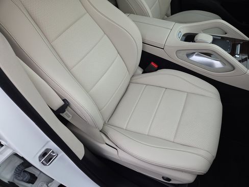 Used 2022 Mercedes-Benz GLE 350 4MATIC image 16