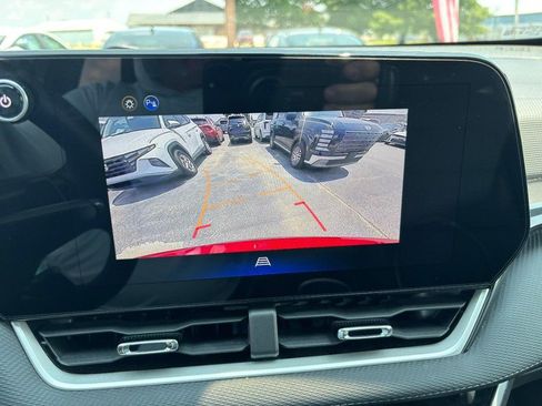 Used 2026 Chevrolet Equinox LT w/ Convenience Package II AWD/4WD image 19