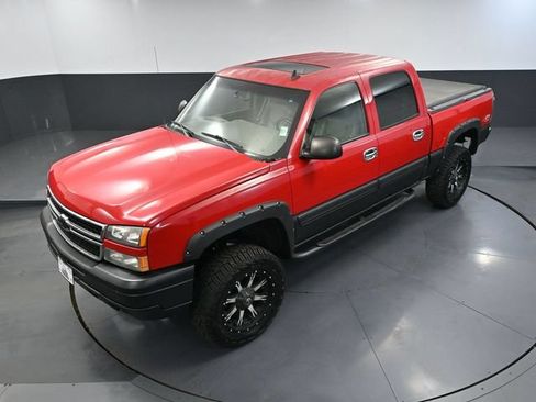 Used 2006 Chevrolet Silverado 1500 LT w/ Light Duty Power Package AWD/4WD image 60