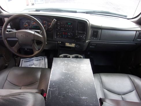 Used 2007 Chevrolet Silverado 1500 W/T w/ Light Duty Power Package image 17