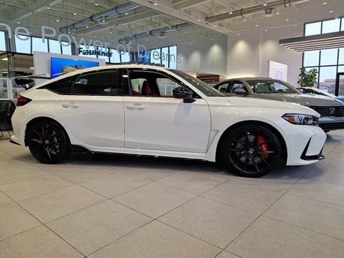 Certified 2025 Honda Civic Type R image 7