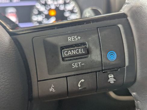 Used 2023 Nissan Rogue SV w/ SV Premium B Package image 34