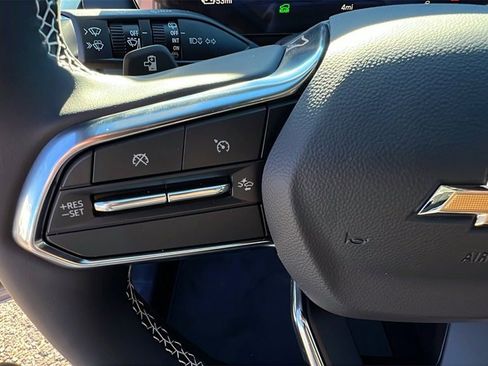 New 2026 Chevrolet Equinox EV LT image 20