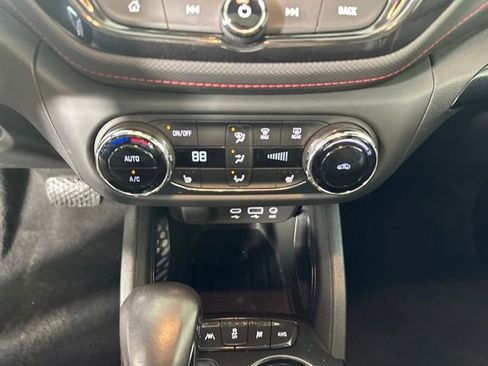 Used 2021 Chevrolet TrailBlazer RS w/ Sun and Liftgate Package image 23