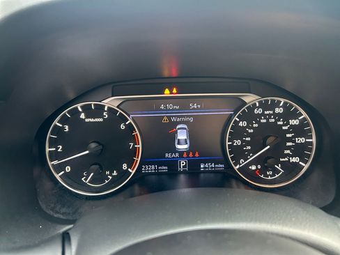 Used 2025 Nissan Altima 2.5 SV FWD image 16