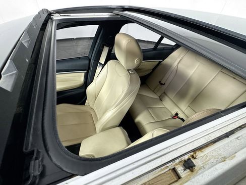 Used 2017 BMW 330i Sedan image 25