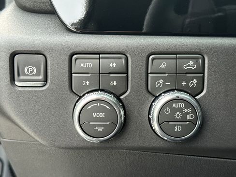 New 2026 GMC Sierra 1500 SLT w/ SLT Premium Plus Package image 38