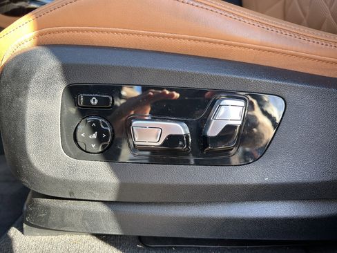 Certified 2025 BMW X7 xDrive40i image 38