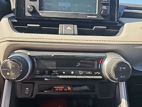 Used 2021 Toyota RAV4 XLE image 55