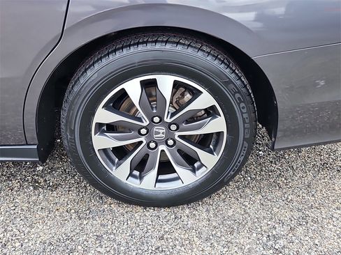 Certified 2024 Honda Odyssey EX-L image 8