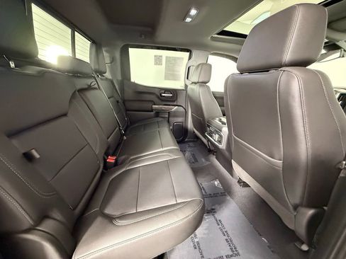 Used 2019 Chevrolet Silverado 1500 LTZ w/ LTZ Premium Package AWD/4WD image 17