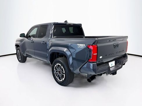Used 2025 Toyota Tacoma TRD Sport AWD/4WD image 7