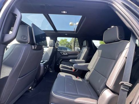 Used 2023 Chevrolet Tahoe Premier w/ Advanced Technology Package AWD/4WD image 21