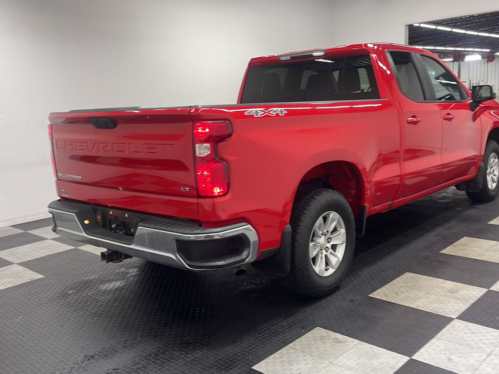 Used 2019 Chevrolet Silverado 1500 LT w/ All-Star Edition AWD/4WD image 17