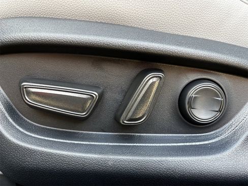 New 2026 Toyota Camry SE image 23