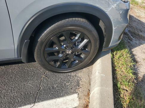 Used 2024 Honda HR-V Sport image 4