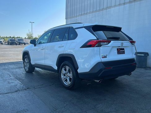 Used 2025 Toyota RAV4 XLE AWD/4WD image 3