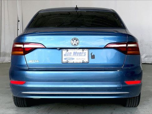 Used 2019 Volkswagen Jetta S w/ Driver Assistance Package image 4