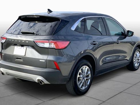 Certified 2020 Ford Escape SE image 11