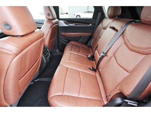 New 2026 Cadillac XT5 Premium Luxury image 7