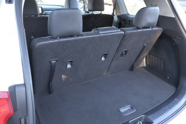 Used 2023 Kia Telluride S AWD/4WD image 13