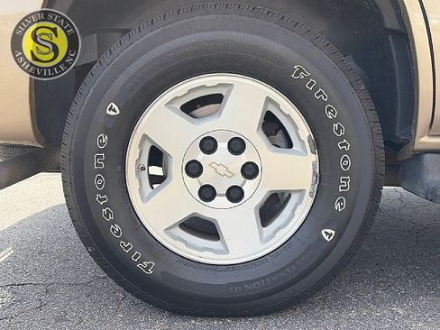 Used 2006 Chevrolet Tahoe LT w/ LT Preferred Equipment Group image 9