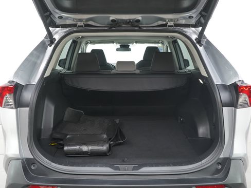 Used 2024 Toyota RAV4 XLE image 15