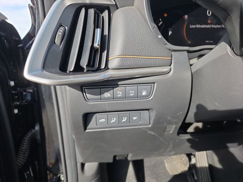 Used 2025 MAZDA CX-70 Plug-In Hybrid w/ Premium Pkg image 24