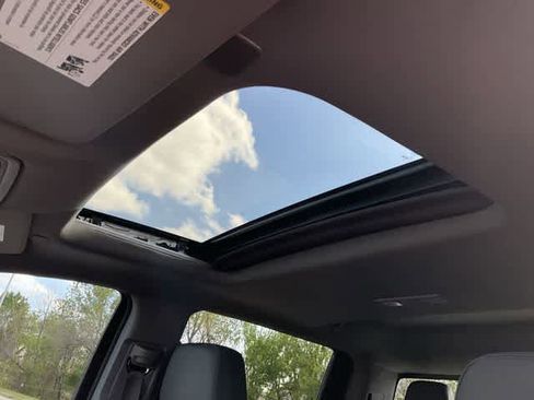 Used 2023 Chevrolet Silverado 1500 LTZ image 15