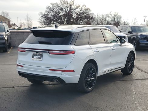 New 2026 Lincoln Corsair Reserve w/ Jet Appearance Package image 4