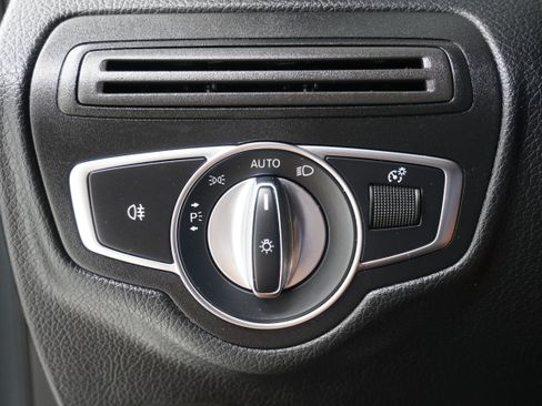 Used 2018 Mercedes-Benz GLC 300 image 23