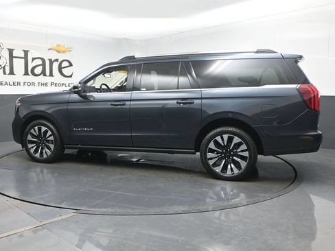 Used 2025 Ford Expedition Max Platinum w/ Driver's Package AWD/4WD image 53