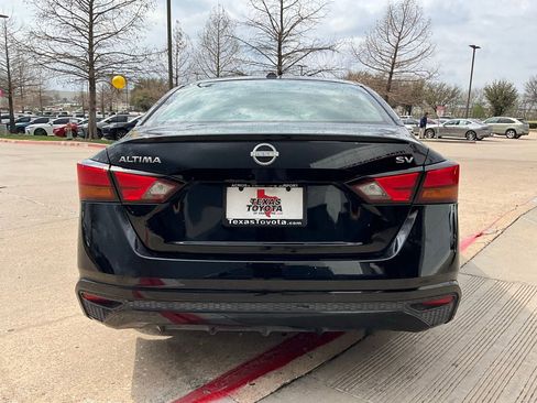 Used 2023 Nissan Altima 2.5 SV image 7