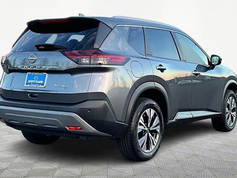 Used 2022 Nissan Rogue SV w/ SV Premium Package image 6