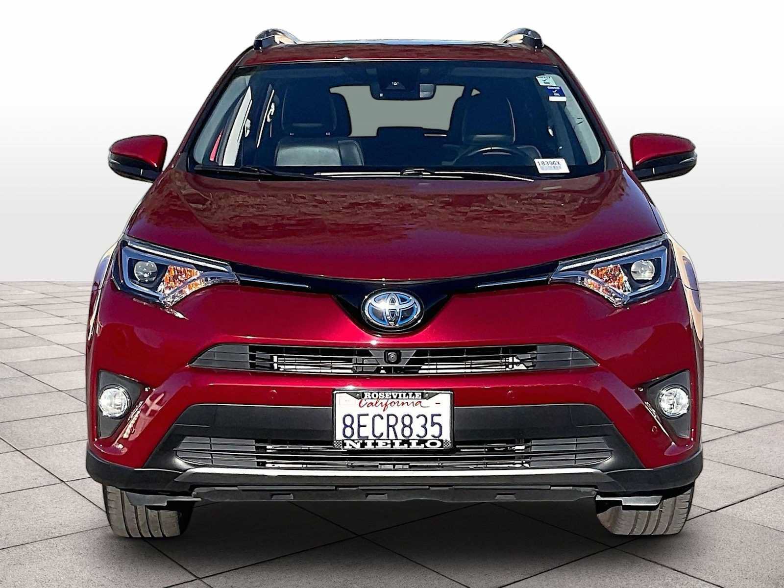 Used 2018 Toyota RAV4 Limited w/ Advanced Technology Package AWD/4WD image 3