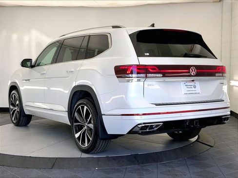 New 2026 Volkswagen Atlas SEL Premium R-Line AWD/4WD image 2