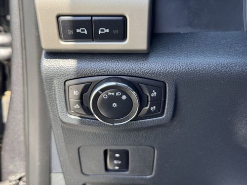 Used 2022 Ford F250 Lariat w/ Lariat Value Package AWD/4WD image 23